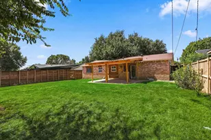 3214 Parker St, Irving, TX 75062 - Photo 19