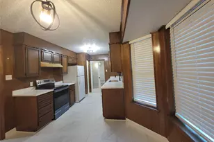 7405 Pinehurst Dr W, Fort Worth, TX 76134 - Photo 11