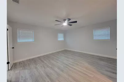 7405 Pinehurst Drive W, Fort Worth, TX 76134 - Photo 5