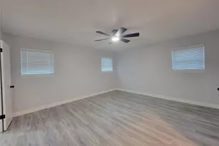 7405 Pinehurst Dr W, Fort Worth, TX 76134 - Photo 5