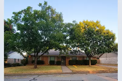 7405 Pinehurst Drive W, Fort Worth, TX 76134 - Photo 3