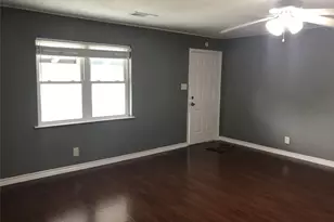 303 Raymond St, Farmersville, TX 75442 - Photo 9