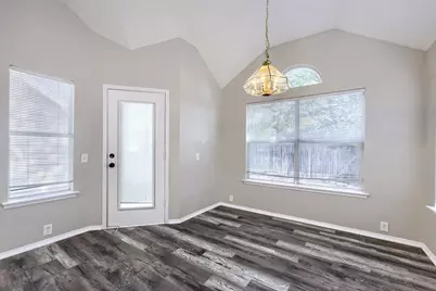 605 Oakbrook Drive, Burleson, TX 76028 - Photo 11