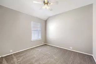 605 Oakbrook Dr, Burleson, TX 76028 - Photo 21