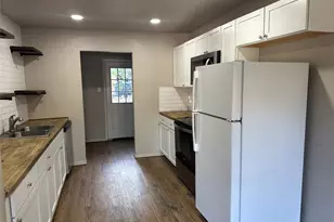 137 Lynn Dr, Azle, TX 76020 - Photo 13