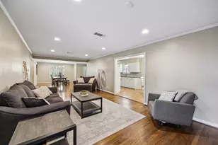 10507 Royalwood Dr, Dallas, TX 75238 - Photo 9