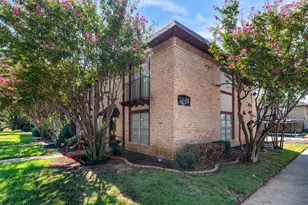 1821 E Grauwyler Rd, Irving, TX 75061 - Photo 3