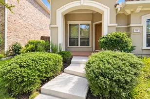 722 Arbol, Irving, TX 75039 - Photo 3