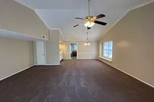 9401 Grant Dr, Rowlett, TX 75088 - Photo 3