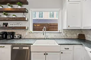 2011 N Prairie Ave, Dallas, TX 75204 - Photo 11