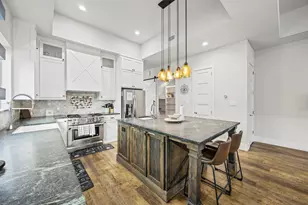 2011 N Prairie Ave, Dallas, TX 75204 - Photo 13