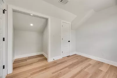 3815 Harlingen Street, Dallas, TX 75212 - Photo 33