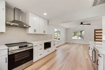 3815 Harlingen Street, Dallas, TX 75212 - Photo 17