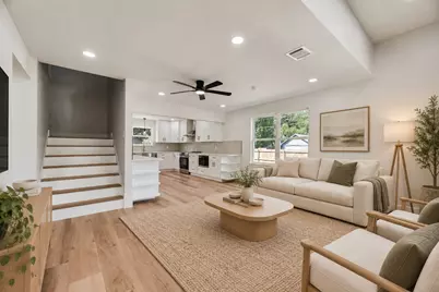 3815 Harlingen Street, Dallas, TX 75212 - Photo 9