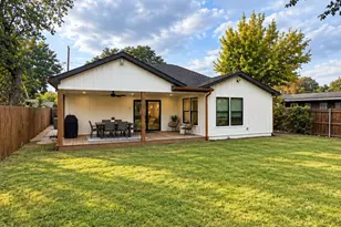 129 S Roberts Cut Off Rd, Fort Worth, TX 76114 - Photo 9