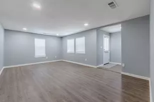 605 Lloyd, Italy, TX 76651 - Photo 5