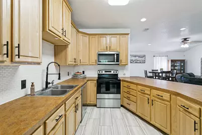 7647 Blanchard Way, Fort Worth, TX 76126 - Photo 7