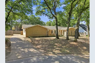 7544 Monterrey Drive, Fort Worth, TX 76112 - Photo 3