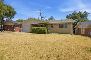 4304 Hodgkins Rd, Lake Worth, TX 76135 - Photo 3