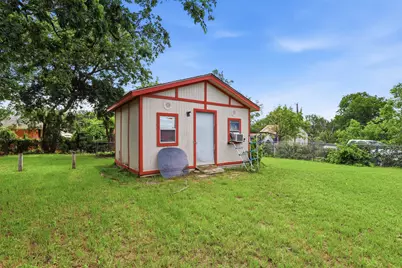 4304 Hodgkins Road, Lake Worth, TX 76135 - Photo 23