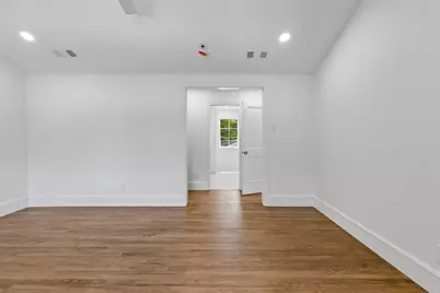 13907 Carillon Drive, Dallas, TX 75240 - Photo 15