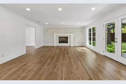 13907 Carillon Drive, Dallas, TX 75240 - Photo 11