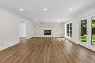13907 Carillon Dr, Dallas, TX 75240 - Photo 11