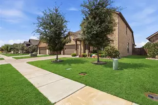 728 Ruellia St, Weatherford, TX 76086 - Photo 3