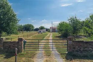 1214 Desvoignes, Denison, TX 75021 - Photo 3