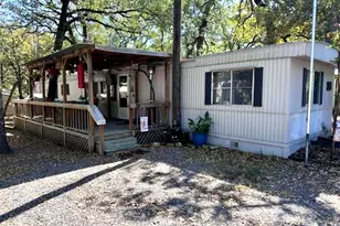 512 Mill Creek Resort Rd, Pottsboro, TX 75076 - Photo 1