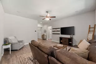 5600 Log Cabin Ct, Midlothian, TX 76065 - Photo 13