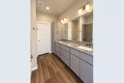 1137 Stella Street, Fort Worth, TX 76104 - Photo 9