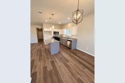 1137 Stella Street, Fort Worth, TX 76104 - Photo 5