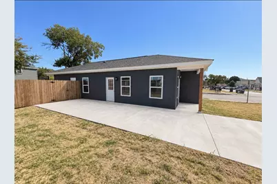 1137 Stella Street, Fort Worth, TX 76104 - Photo 15