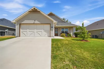 211 Clover Circle, Weatherford, TX 76086 - Photo 3