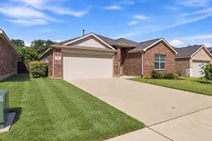 1810 Alamandine Ave, Cross Roads, TX 76227 - Photo 3