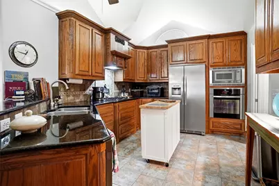 3233 Rosehaven Drive #1610, Fort Worth, TX 76116 - Photo 11