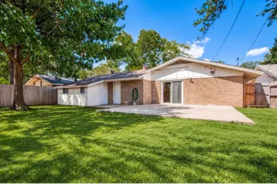 2218 Royal Oaks Drive, Irving, TX 75060 - Photo 11