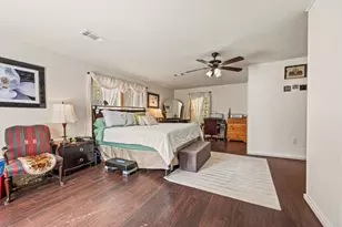 309 E 1st St, Keene, TX 76059 - Photo 17