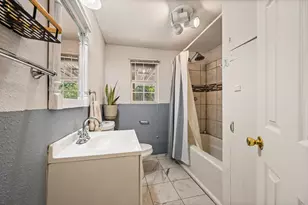309 E 1st St, Keene, TX 76059 - Photo 21
