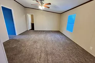 1085 Highland Cir, Springtown, TX 76082 - Photo 9