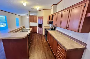 1085 Highland Cir, Springtown, TX 76082 - Photo 5