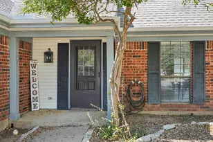 2307 Harrington Ct, Euless, TX 76039 - Photo 3