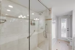 612 W Northgate Dr, Irving, TX 75062 - Photo 37
