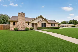 5817 Stone Dr, North Richland Hills, TX 76180 - Photo 29