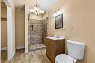 2013 Andrew Ave, Fort Worth, TX 76105 - Photo 19