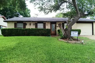 1110 Cielo Vista Dr, Grand Prairie, TX 75052 - Photo 1