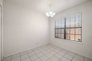 929 W Hickory St, Denton, TX 76201 - Photo 7