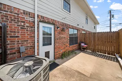 929 W Hickory Street #A14, Denton, TX 76201 - Photo 25