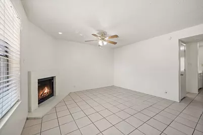 929 W Hickory Street #A14, Denton, TX 76201 - Photo 3
